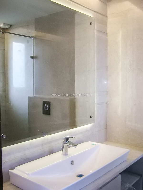 3 BHK Builder Floor For Rent in Chanakyapuri