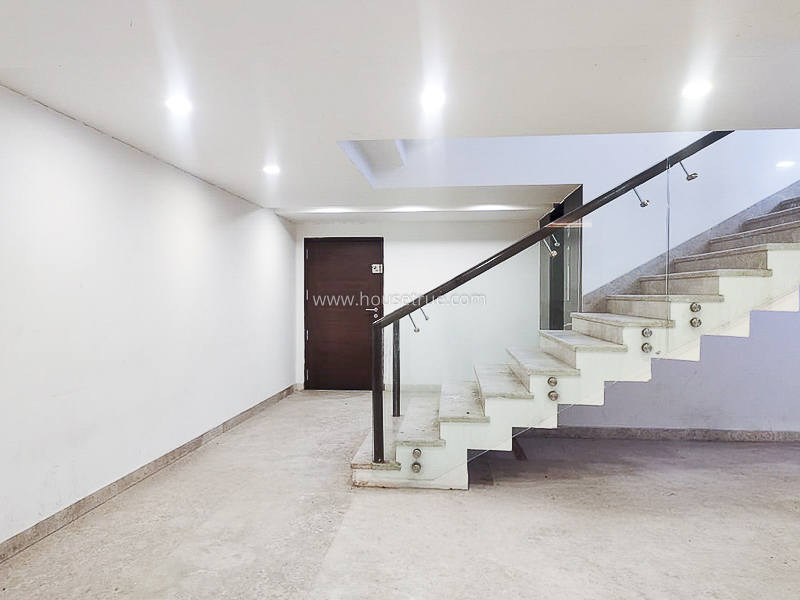 6 BHK Duplex For Rent in Vasant Vihar