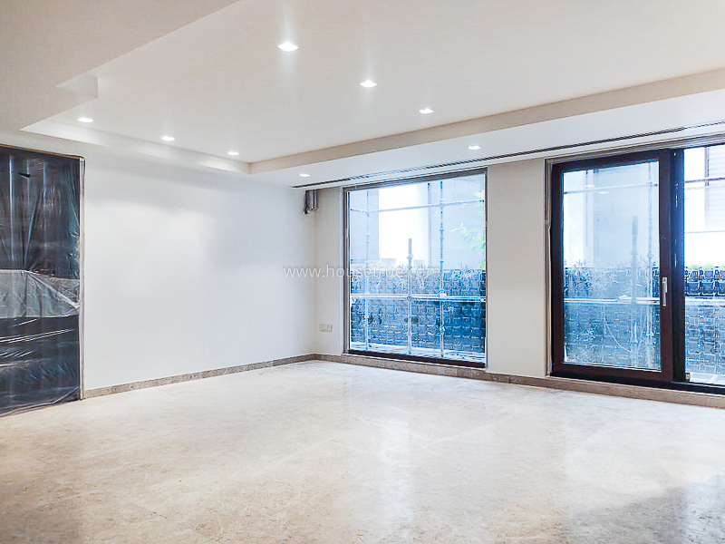 6 BHK Duplex For Rent in Vasant Vihar