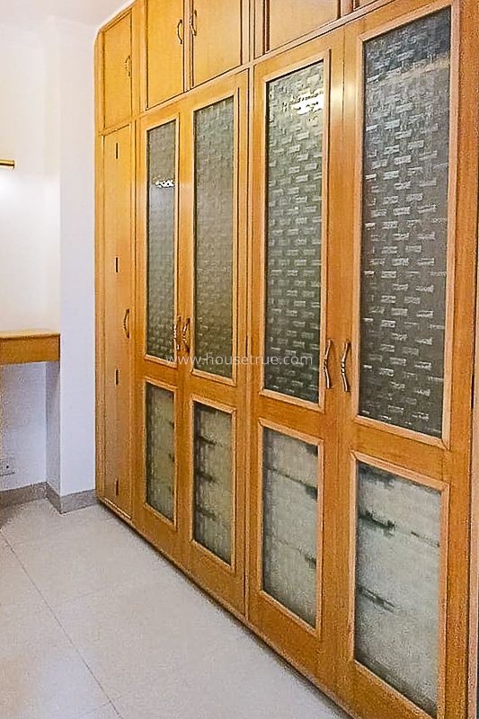 4 BHK Triplex Property For Rent in Chanakyapuri