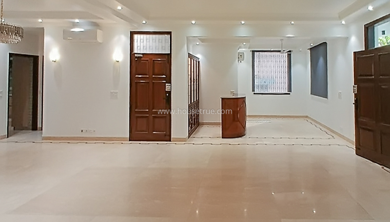 4 BHK Triplex Property For Rent in Chanakyapuri