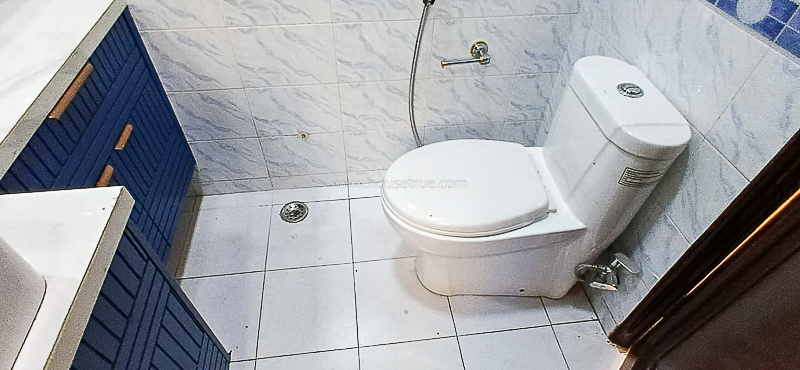 4 BHK Triplex Property For Rent in Chanakyapuri