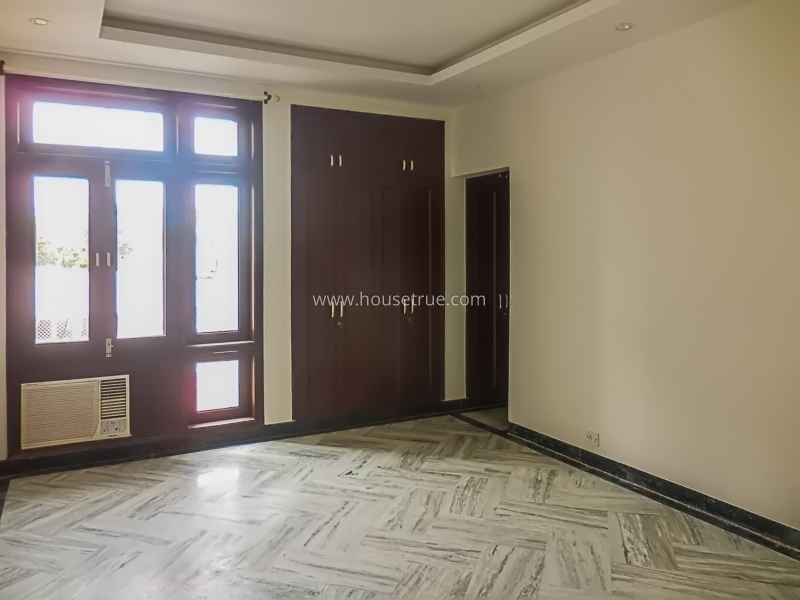 4 BHK Flat For Rent in Vasant Vihar