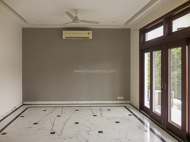 4 BHK Flat For Rent in Vasant Vihar