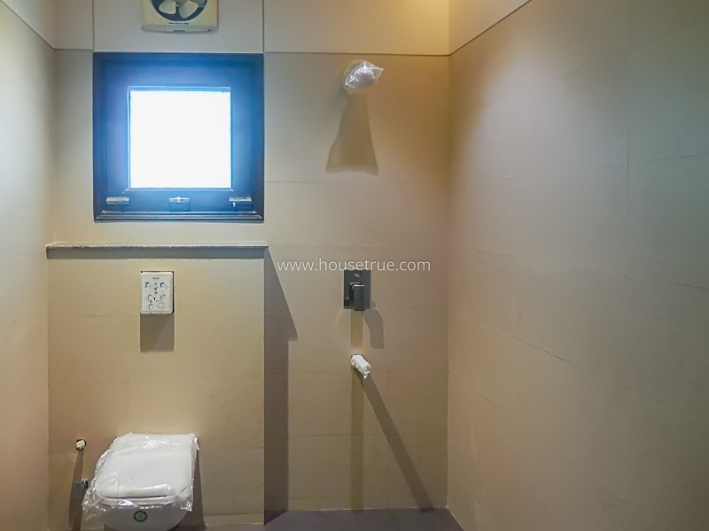 4 BHK Flat For Rent in Vasant Vihar