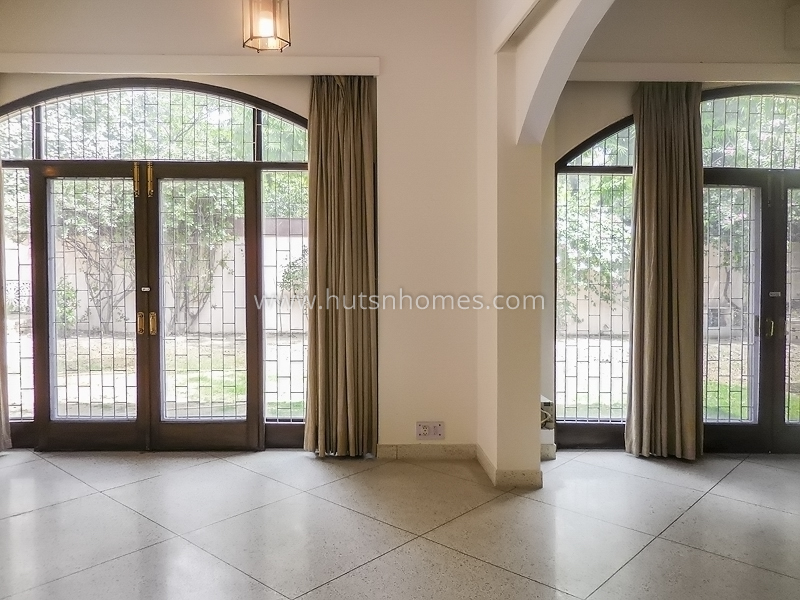 4 BHK House For Rent in Shanti Niketan