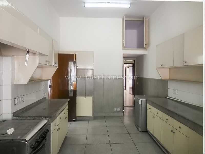 4 BHK House For Rent in Shanti Niketan