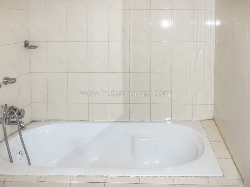 4 BHK House For Rent in Shanti Niketan