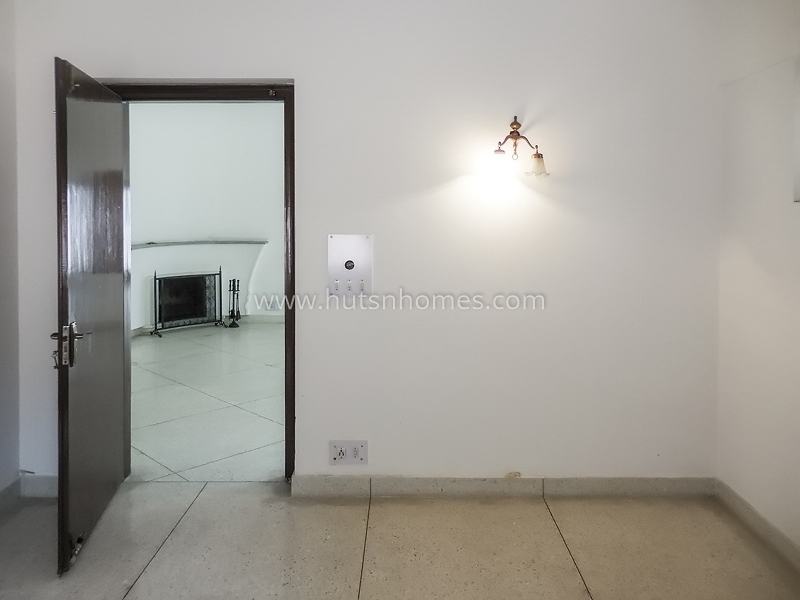 4 BHK House For Rent in Shanti Niketan