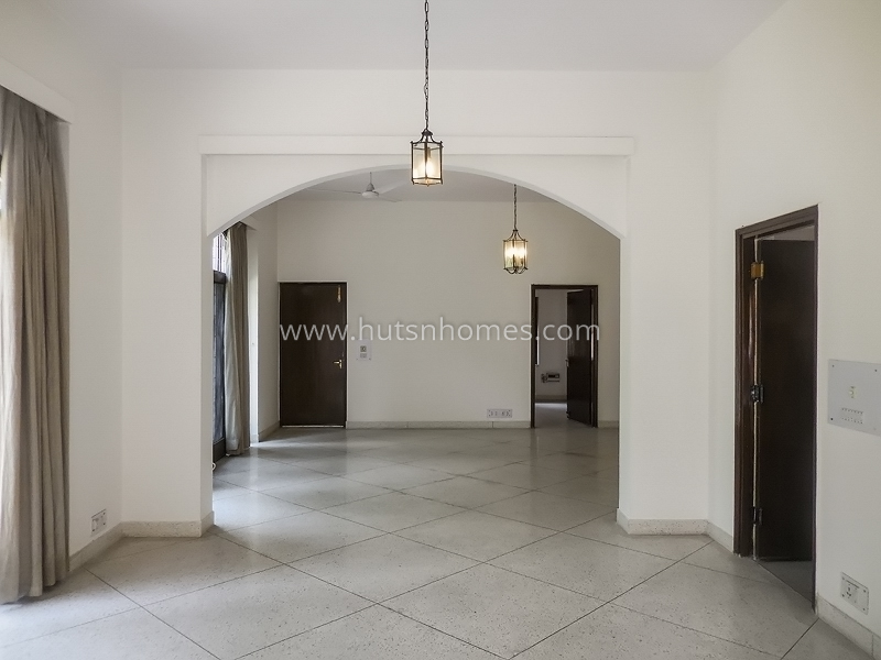 4 BHK House For Rent in Shanti Niketan