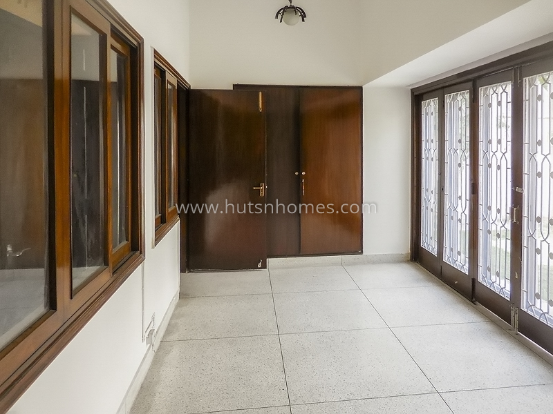 4 BHK House For Rent in Shanti Niketan