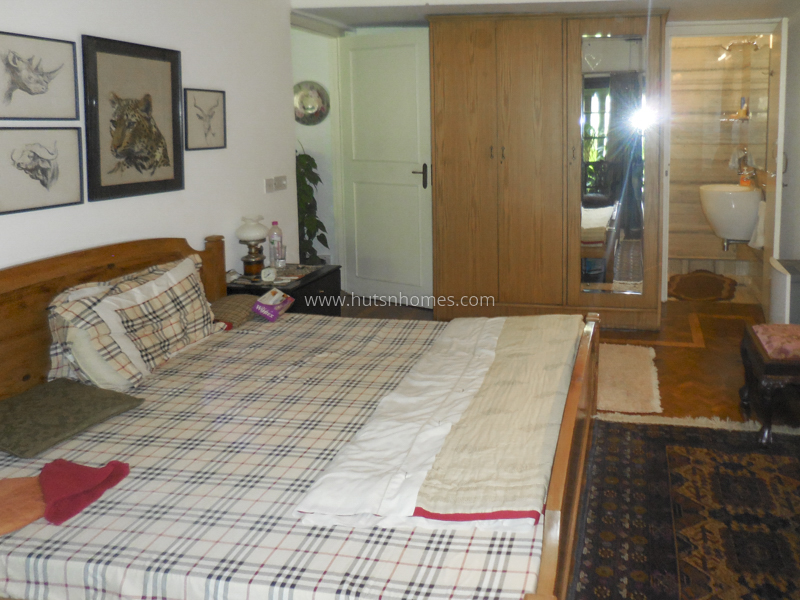 4 BHK Flat For Rent in Jor Bagh