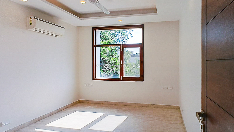 4 BHK Flat For Rent in Jor Bagh