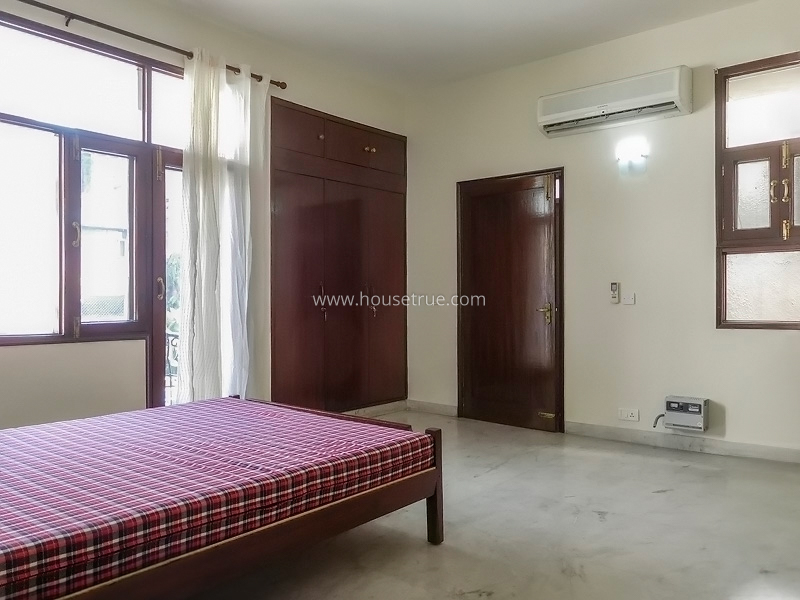 2 BHK Flat For Rent in Shanti Niketan