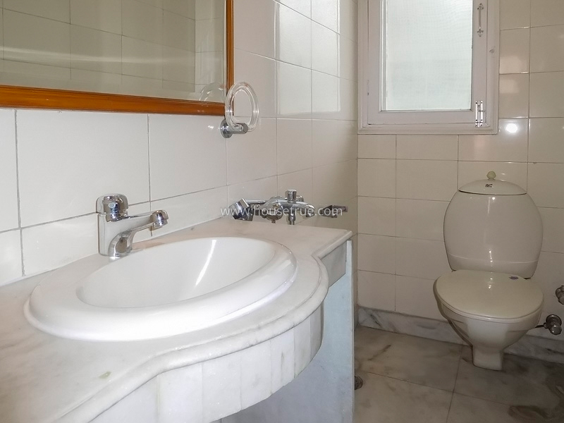 2 BHK Flat For Rent in Shanti Niketan