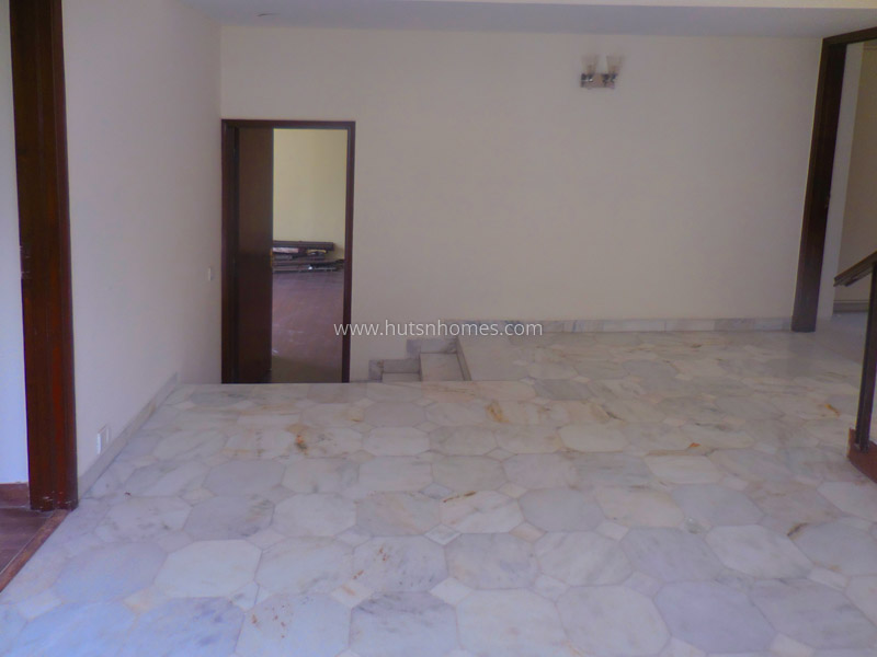 5 BHK House For Rent in Shanti Niketan
