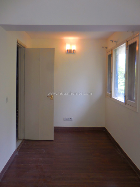 5 BHK House For Rent in Shanti Niketan