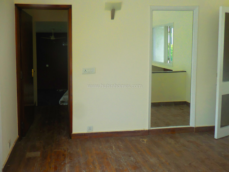 5 BHK House For Rent in Shanti Niketan