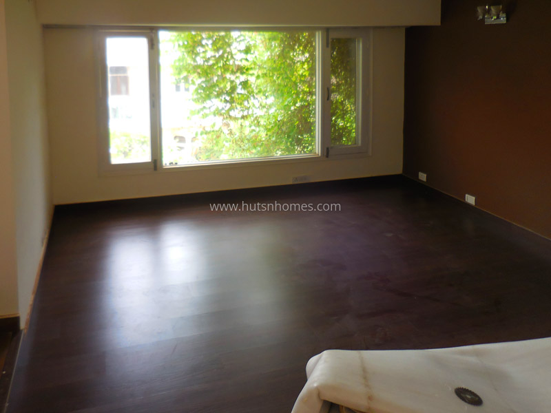5 BHK House For Rent in Shanti Niketan