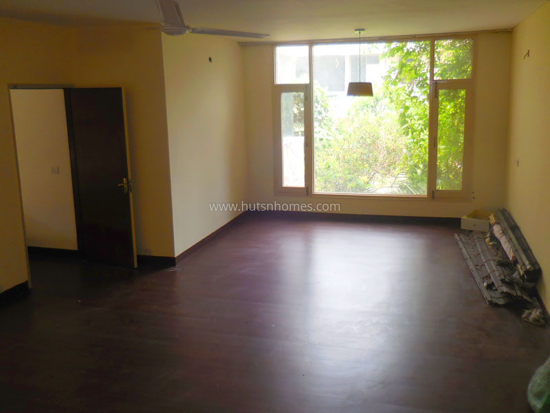 5 BHK House For Rent in Shanti Niketan
