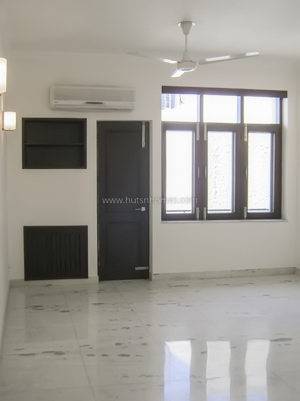 3 BHK Flat For Rent in Vasant Vihar