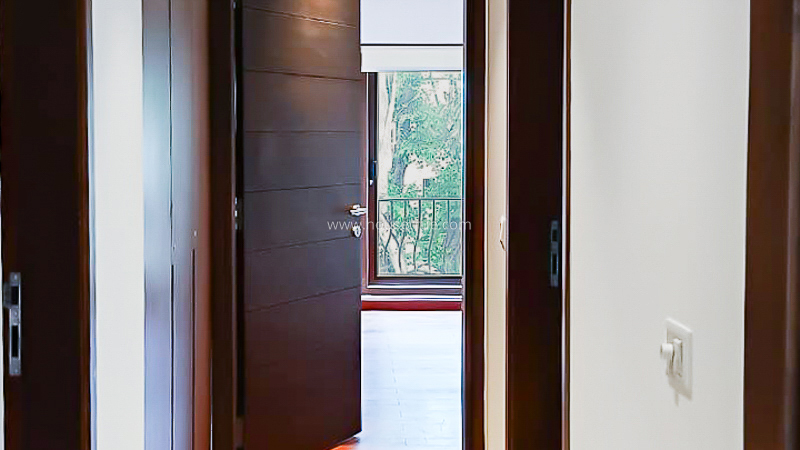 3 BHK Duplex For Rent in Prithviraj Road