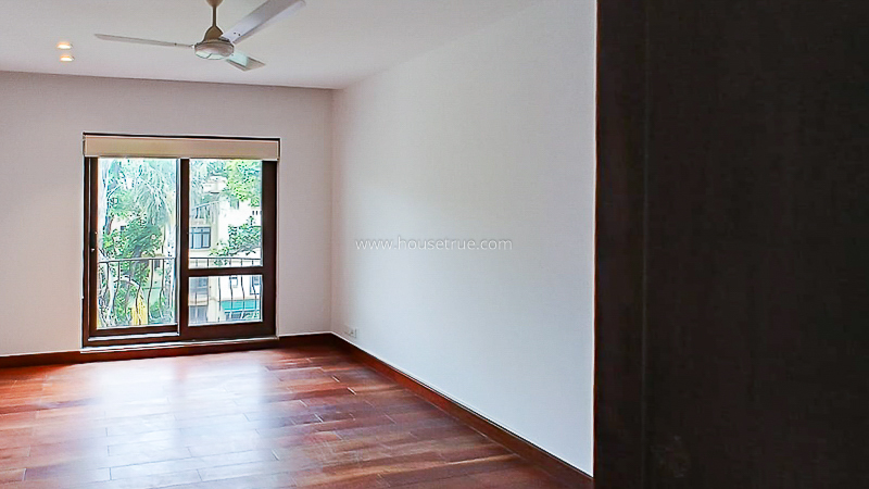 3 BHK Duplex For Rent in Prithviraj Road