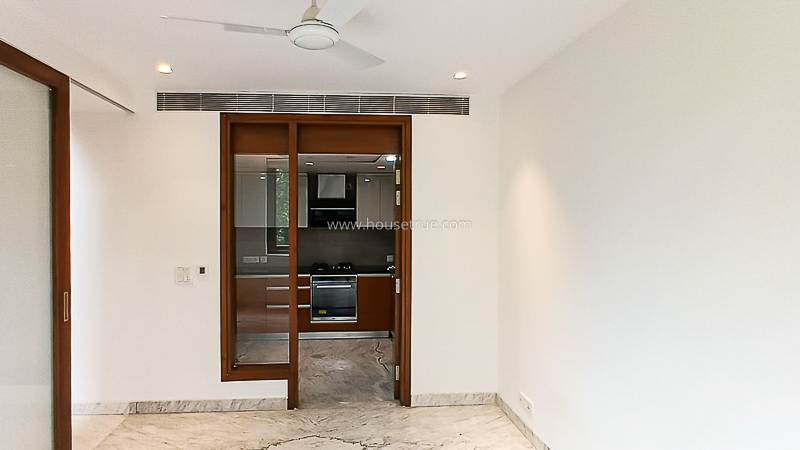 3 BHK Duplex For Rent in Prithviraj Road
