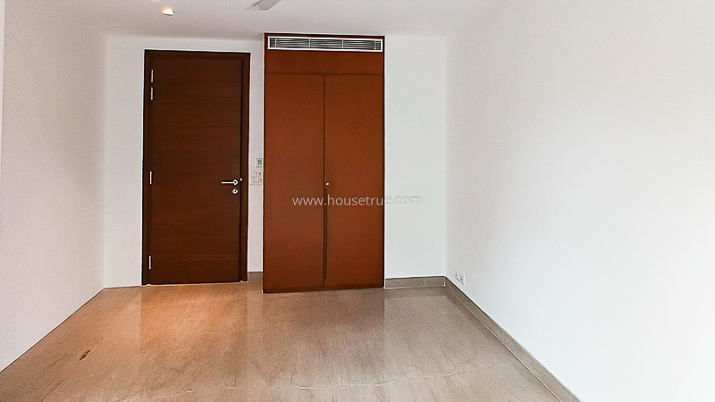 3 BHK Duplex For Rent in Prithviraj Road