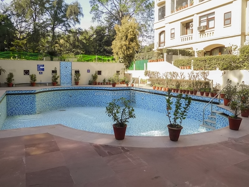 3 BHK Duplex For Rent in Prithviraj Road