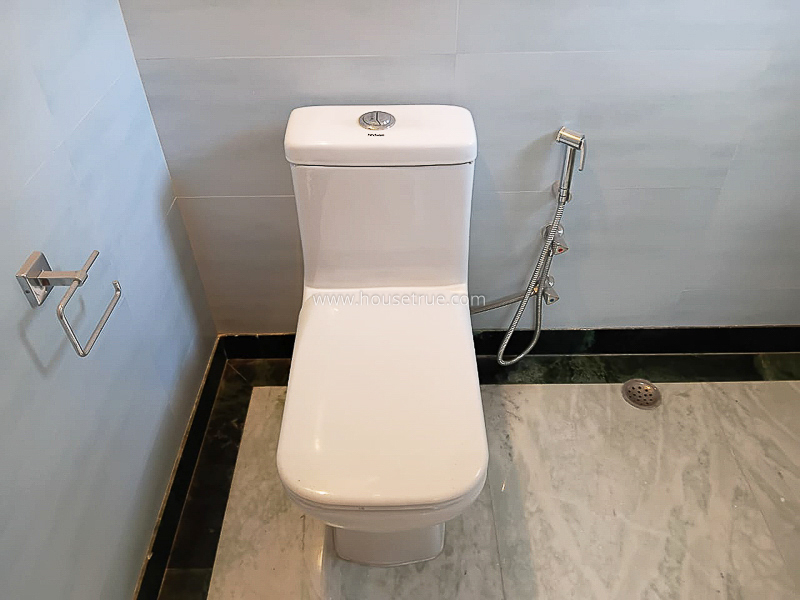 3 BHK Flat For Rent in Nizamuddin East