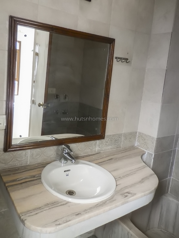 7 BHK House For Rent in Maharani Bagh
