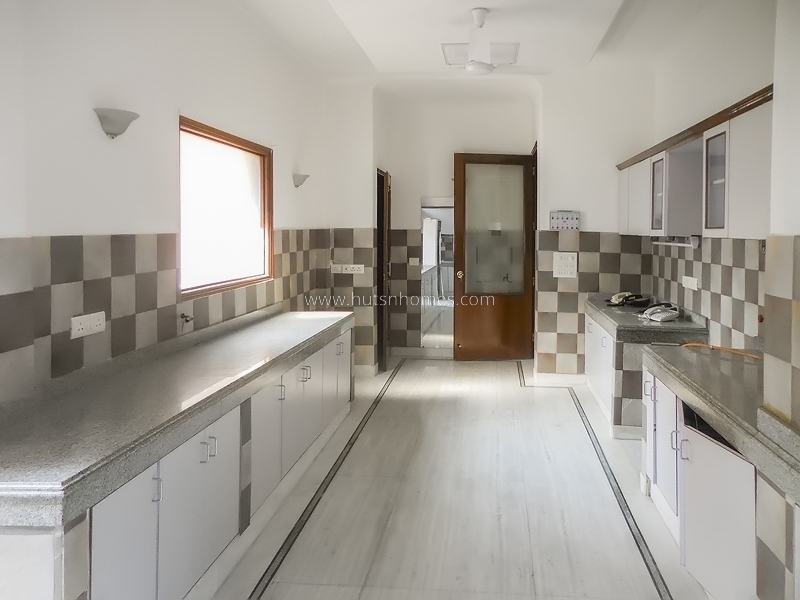 7 BHK House For Rent in Maharani Bagh