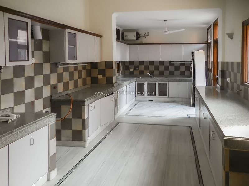 7 BHK House For Rent in Maharani Bagh
