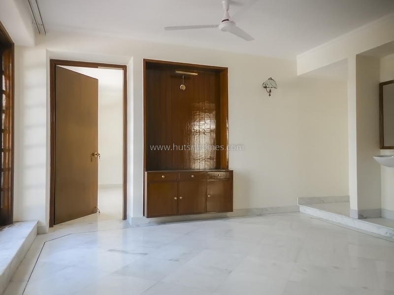 7 BHK House For Rent in Maharani Bagh