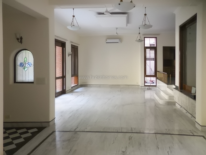7 BHK House For Rent in Maharani Bagh