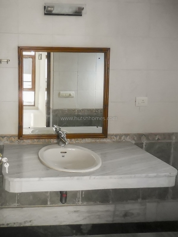 7 BHK House For Rent in Maharani Bagh