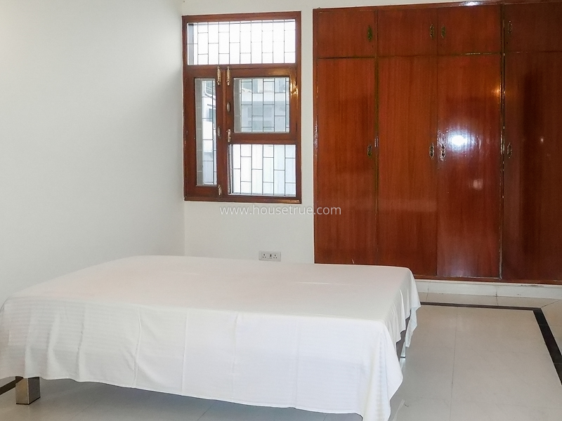 2 BHK Flat For Rent in Shanti Niketan