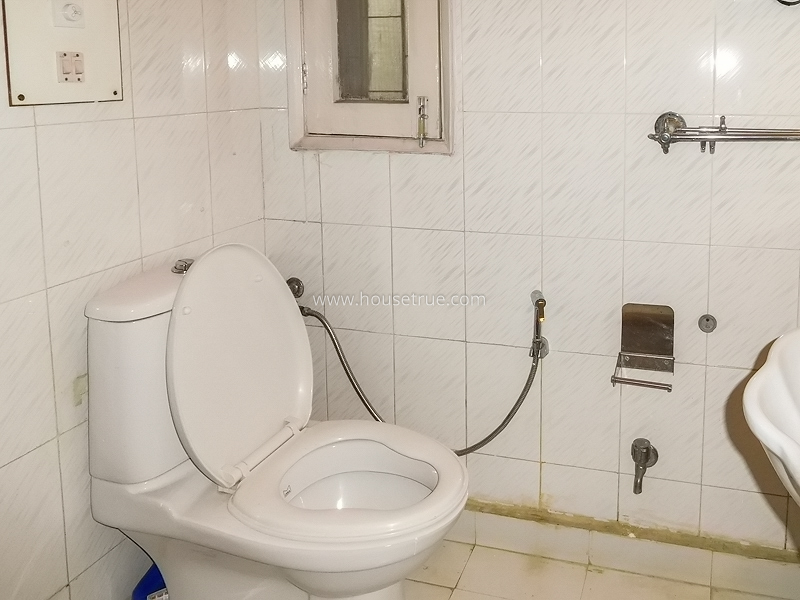 2 BHK Flat For Rent in Shanti Niketan