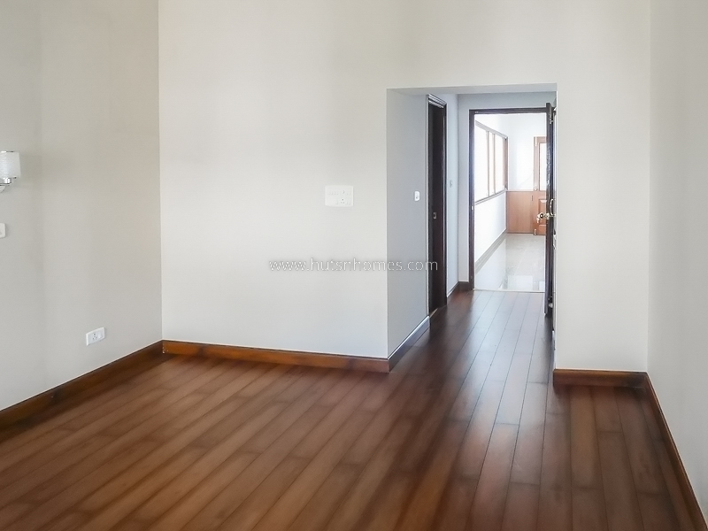 3 BHK Flat For Rent in Sundar Nagar