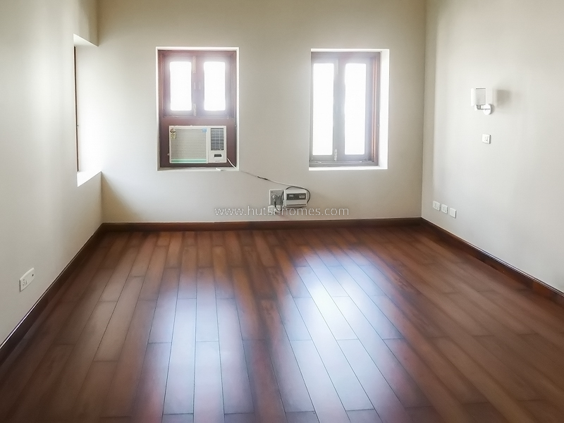 3 BHK Flat For Rent in Sundar Nagar