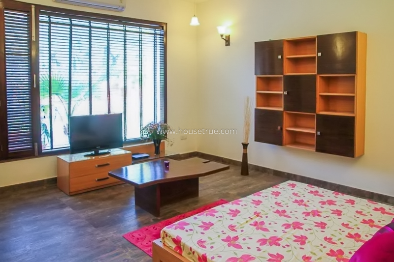 8 BHK Farm House For Rent in Dlf Chattarpur Farms