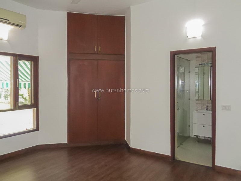 5 BHK House For Rent in Vasant Vihar