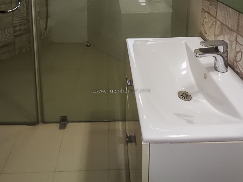 5 BHK House For Rent in Vasant Vihar