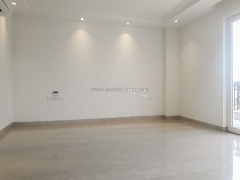 5 BHK Flat For Rent in Vasant Vihar