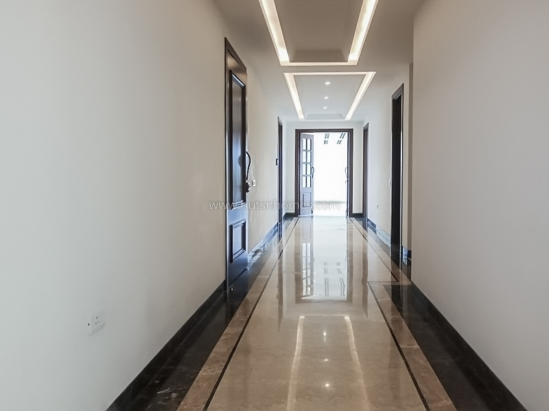 5 BHK Flat For Rent in Vasant Vihar