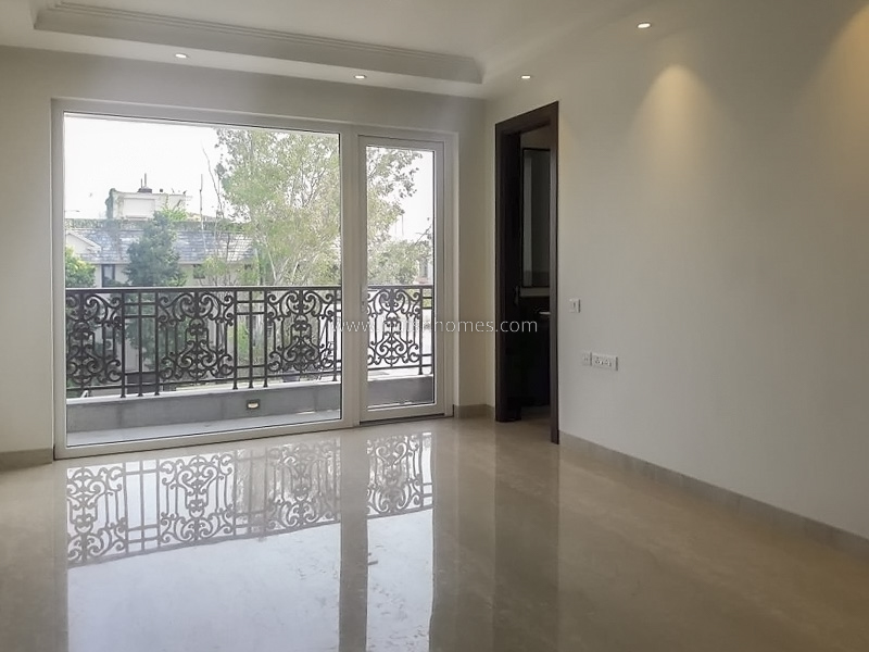5 BHK Flat For Rent in Vasant Vihar