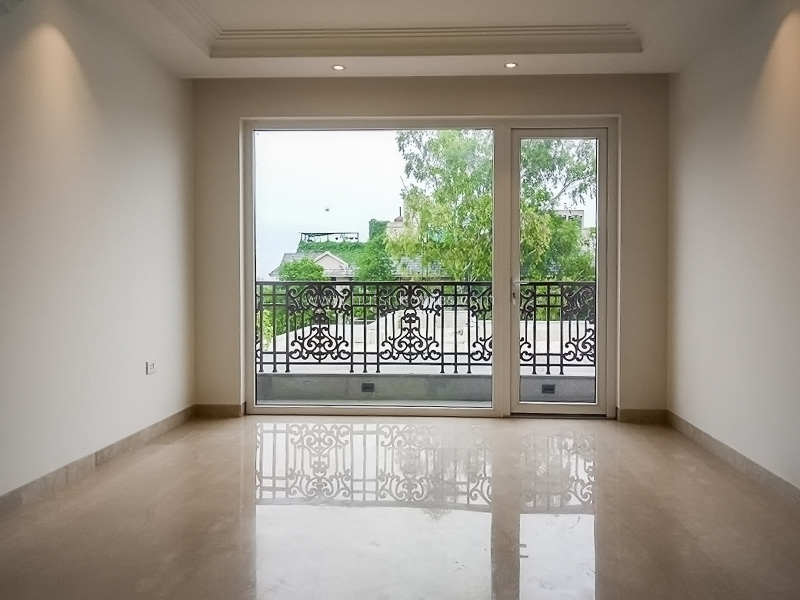 5 BHK Flat For Rent in Vasant Vihar