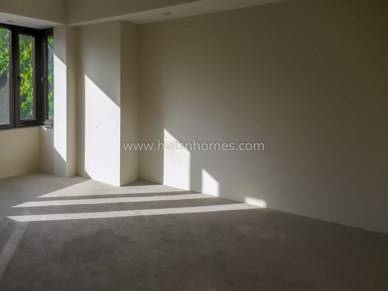 4 BHK Builder Floor For Rent in Shanti Niketan