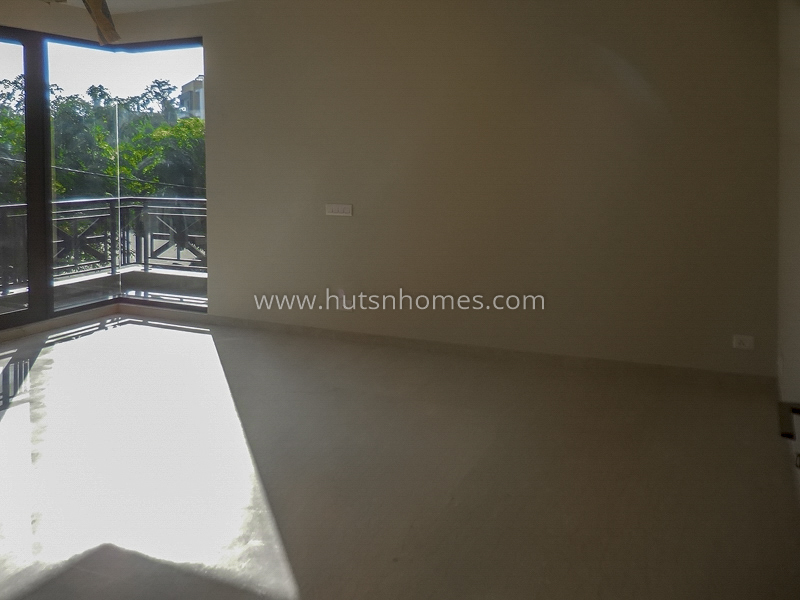 4 BHK Builder Floor For Rent in Shanti Niketan